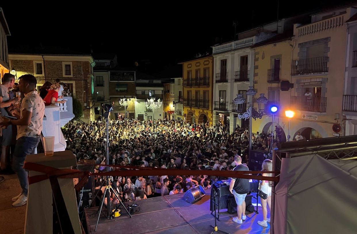 Uno de los conciertos del pasado año, en la Plaza Mayor, durante la concentración nacional de motos.
