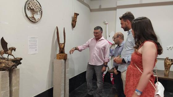 Pedro A. Ramos expone en el Museo del Pimentón obras talladas en madera