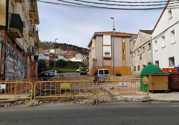 Cortada la circulación por obras en la calle Hispanidad