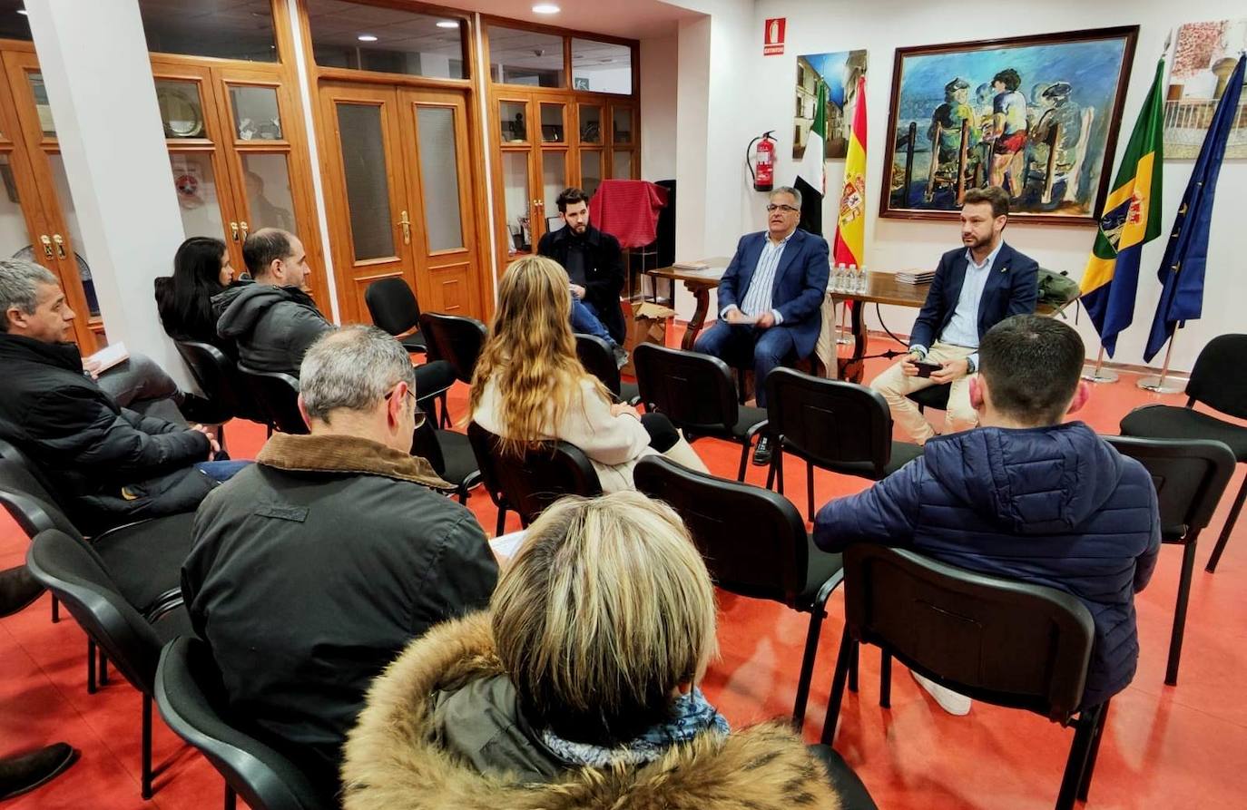 Reunión de Adicover con la pequeña y mediana empresa y el comercio. 
