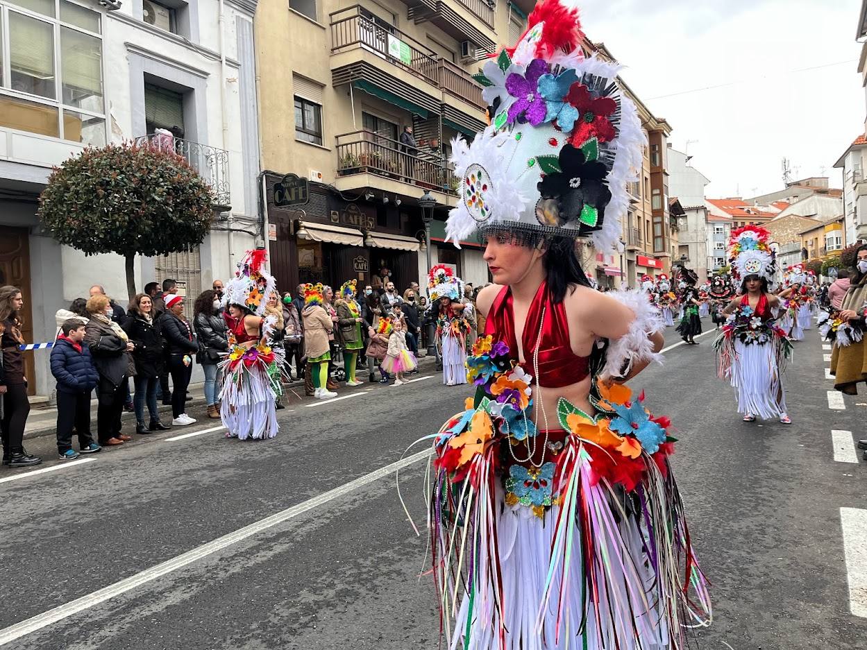 Hoy, en el primer desfile del Carnaval jaraiceño participarán 1.400 personas