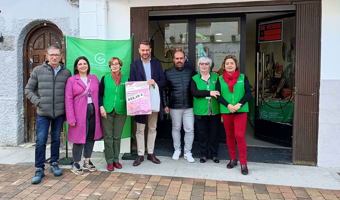 Entregan a la Asociación Española Contra el Cáncer 822 euros de la ruta ciclista