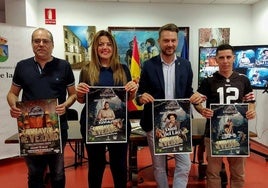 Presentación del Carnaval de Verano, en el Ayuntamiento.
