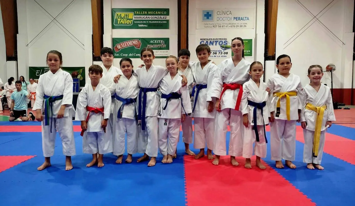 Los medallistas jaraiceños participantes en el Campeonato de Extremadura Promoción de Primavera 2024.