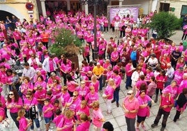 Concentración de los participantes en la marcha del pasado año, en la plaza Mayor.