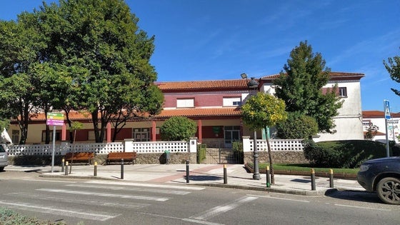 Sale a licitación el acondicionamiento de la entrada principal del César Carlos