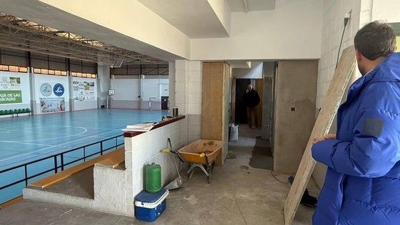 El Ayuntamiento reforma el pabellón de deportes para mejorar su accesibilidad