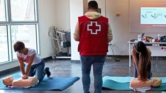 Este sábado se imparte en Cruz Roja un curso de Soporte Vital Básico