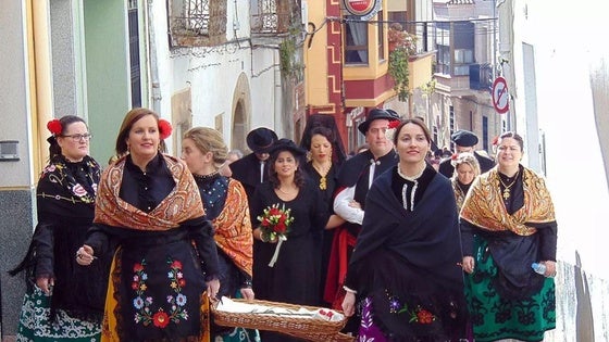 Los disfraces dan paso hoy a la boda tradicional