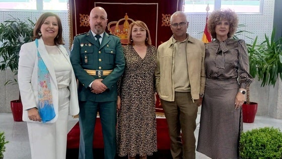 Rafael Chaparro recibe la Cruz de la Orden al Mérito de la Guardia Civil