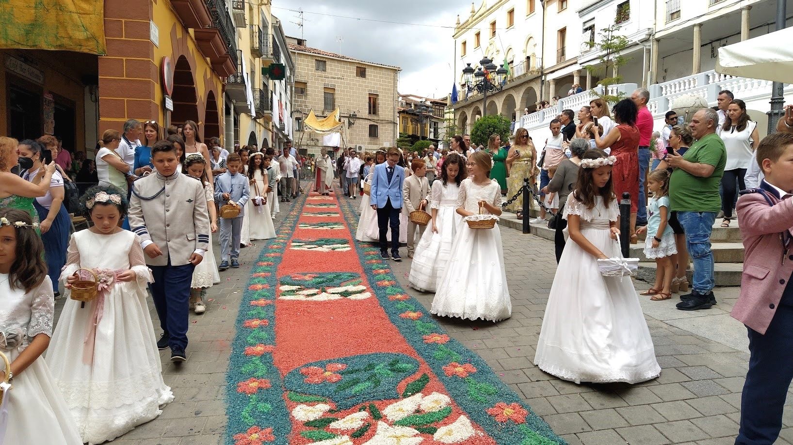 El Corpus llenará el domingo Jaraíz de alfombras multicolores