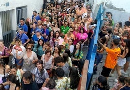 Pasacalle multitudinario de los encierros de las ferias agosteñas de Jaraíz.