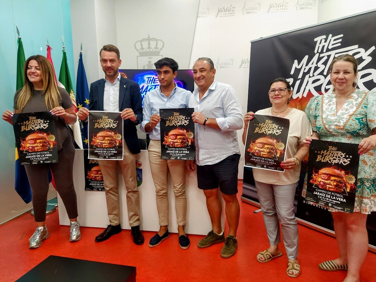 Presentación en el Ayuntamiento del evento 'The Masters Burgers'.