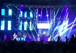 Esta noche, en el auditorio del polideportivo, la orquesta Anaconda