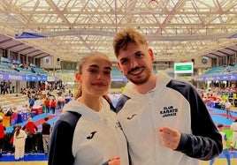 Andrea y Daniel durante la celebración del campeonato.