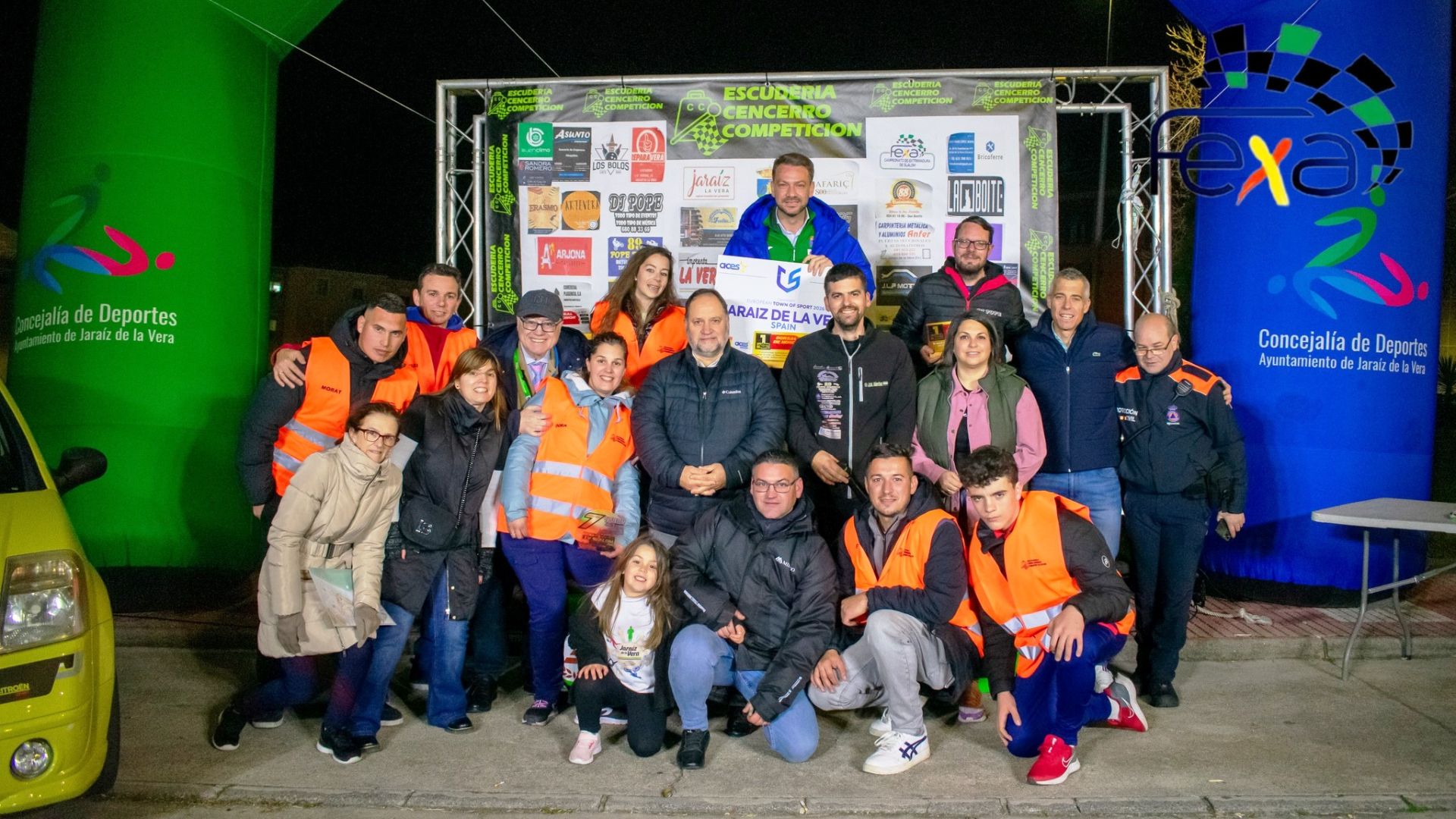 Los organizadores del IV Slalom de Jaraíz y autoridades, celebrado el 17 de marzo de 2025.