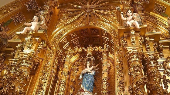 El nuevo retablo de la ermita de la Patrona cumple este año un cuarto de siglo