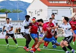 El Jaraíz mereció algo más que un empate ante el Montijo