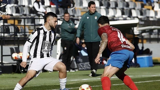 El Jaraíz recibe esta tarde al Badajoz