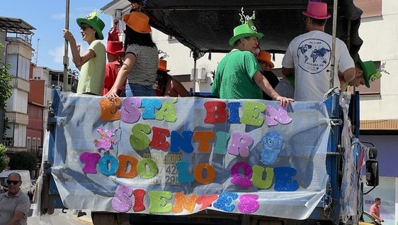 Aspace mantiene la tradición de hacer carrozas en San Cristóbal