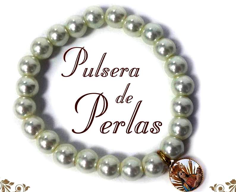 Pulsera con la medalla de la Virgen del Salobrar.