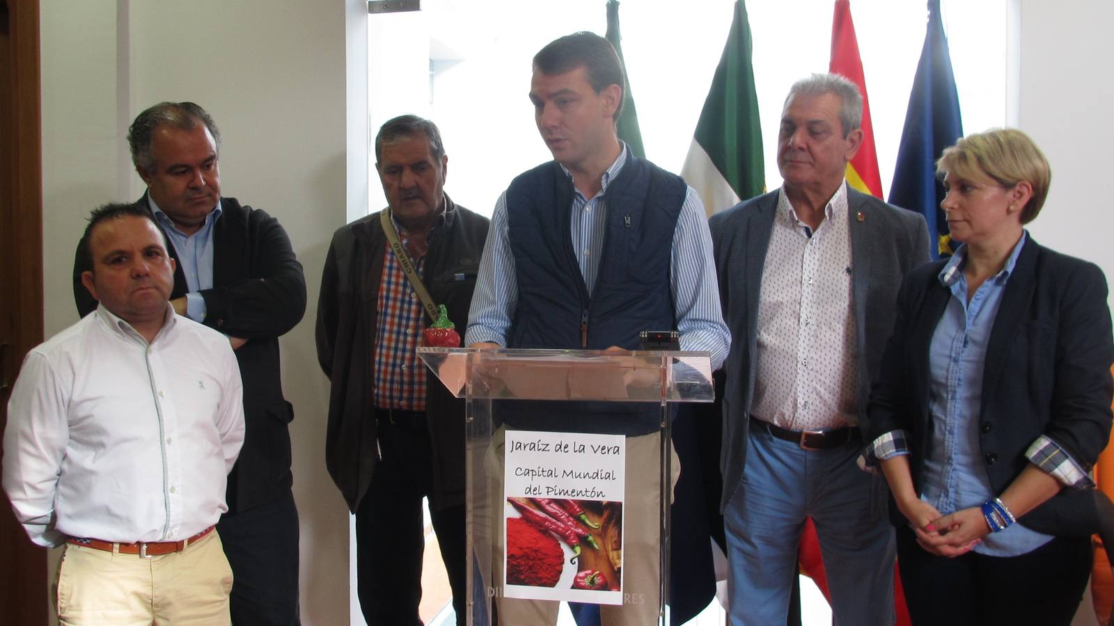 Núñez y Fernández, anunciado la permanencia.