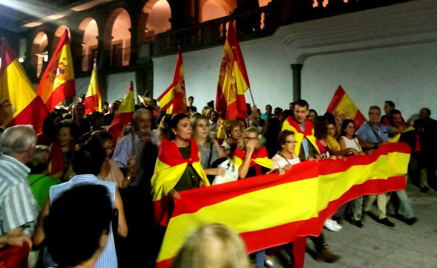 Los jaraiceños arropan a la Guardia Civil