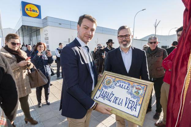 Inaugurada la nueva calle Jaraíz de la Vera en Plasencia