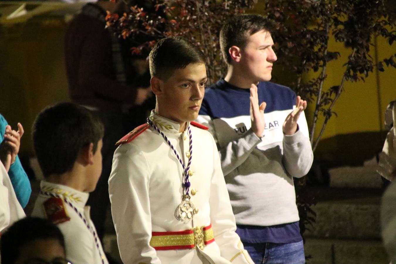 La Banda de Cornetas y Tambores 'Nuestra Señora del Rosario' (Los Catalinos) de Jerez de los Caballeros ofreció, ayer, un concierto en el Llano de los Mártires. La cita se enmarca en los actos organizados por la Pontificia y Real Cofradía del Señor Coronado de Espinas, Santísimo Cristo de la Flagelación y María Santísima de la Amargura con motivo del 245 aniversario de su fundación.