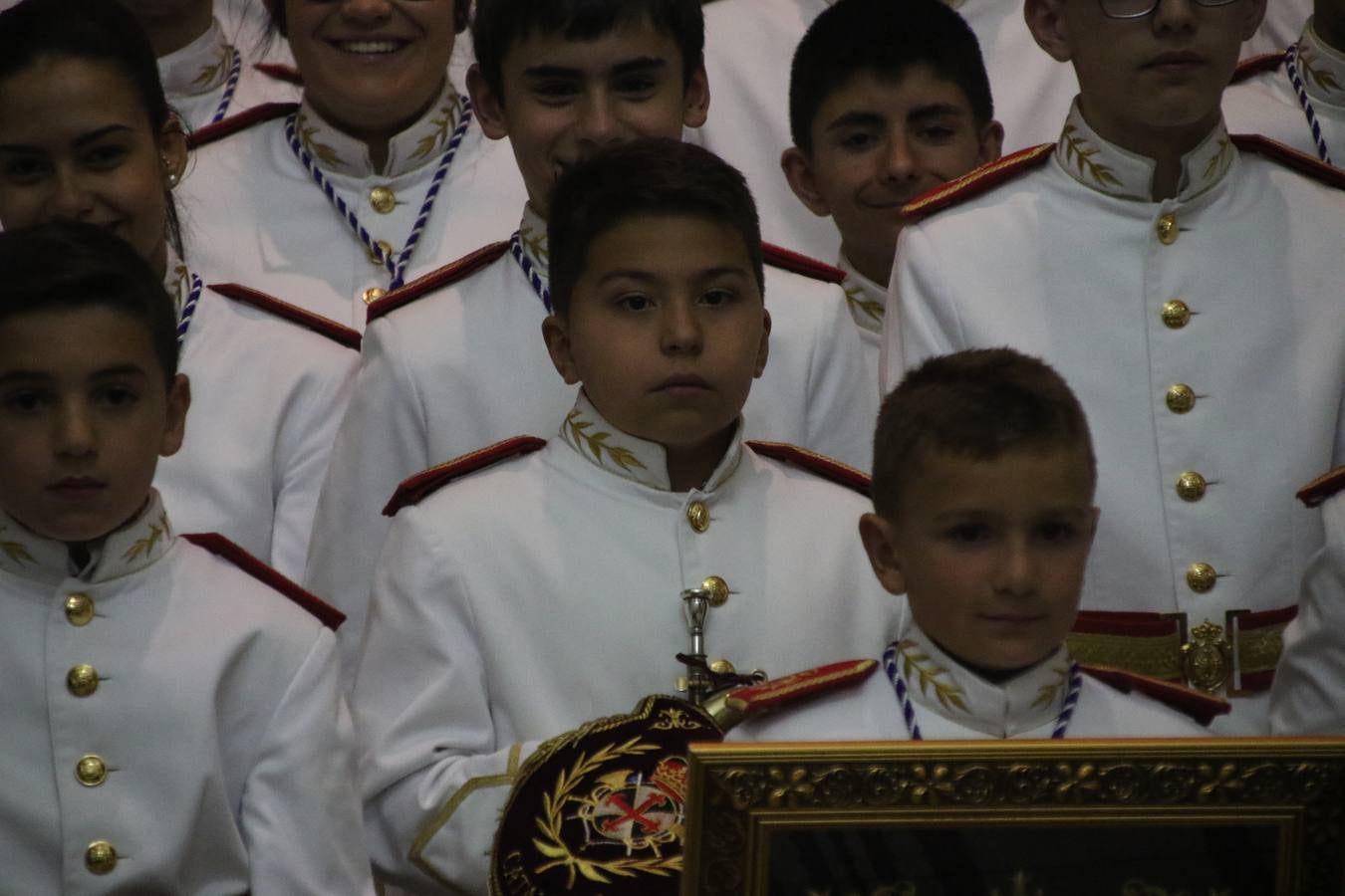 La Banda de Cornetas y Tambores 'Nuestra Señora del Rosario' (Los Catalinos) de Jerez de los Caballeros ofreció, ayer, un concierto en el Llano de los Mártires. La cita se enmarca en los actos organizados por la Pontificia y Real Cofradía del Señor Coronado de Espinas, Santísimo Cristo de la Flagelación y María Santísima de la Amargura con motivo del 245 aniversario de su fundación.