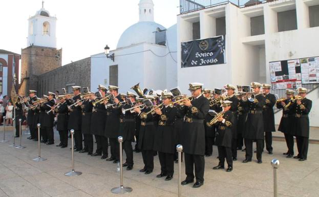 Agrupación Musical Nuestro Padre Jesús Nazareno durante su actuación.