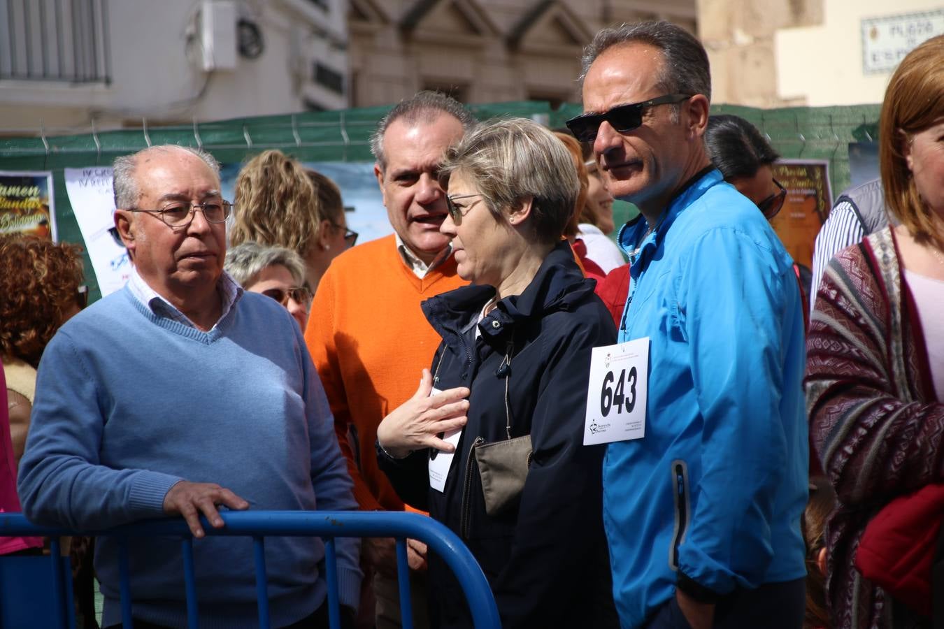 Jerez de los Caballeros celebró, ayer, la IX Carrera y Caminata Solidaria, organizada por la Junta de Cofradías de la Semana Santa Jerezana. La solidaridad y el deporte lograron recaudar 866 euros que irán destinados a Cáritas en Jerez.