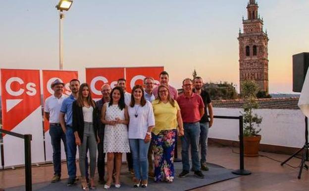 Miembros de la candidatura de Ciudadanos Jerez de los Caballeros.