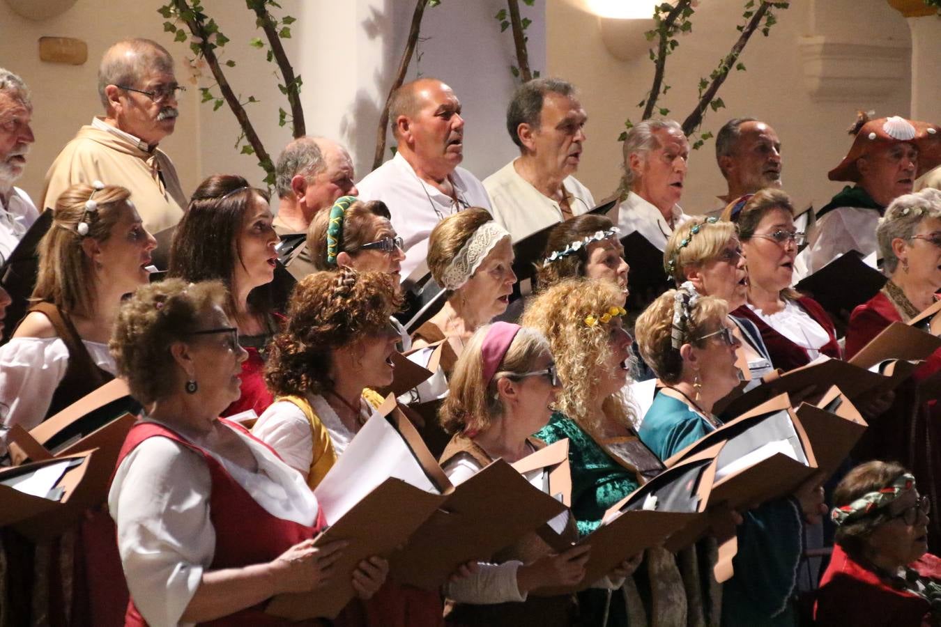 Fotos: La Coral jerezana sorprende, una vez más, con su tradicional &#039;Concierto Medieval&#039;
