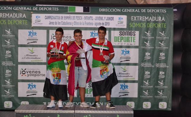 Campeones en la categoría Infantil.