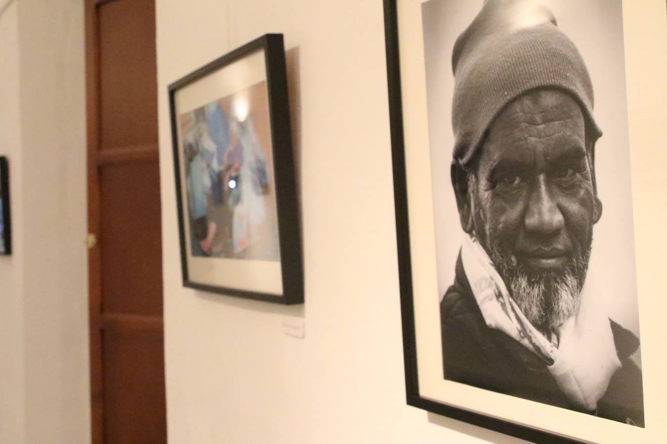 Jerez de los Caballeros celebra la tercera edición de su 'Noche en Blanco' con exposiciones, visitas turísticas, baile, cata de vinos, poesía, conciertos y talleres llenando de ocio, historia y arte diferentes rincones del municipio.