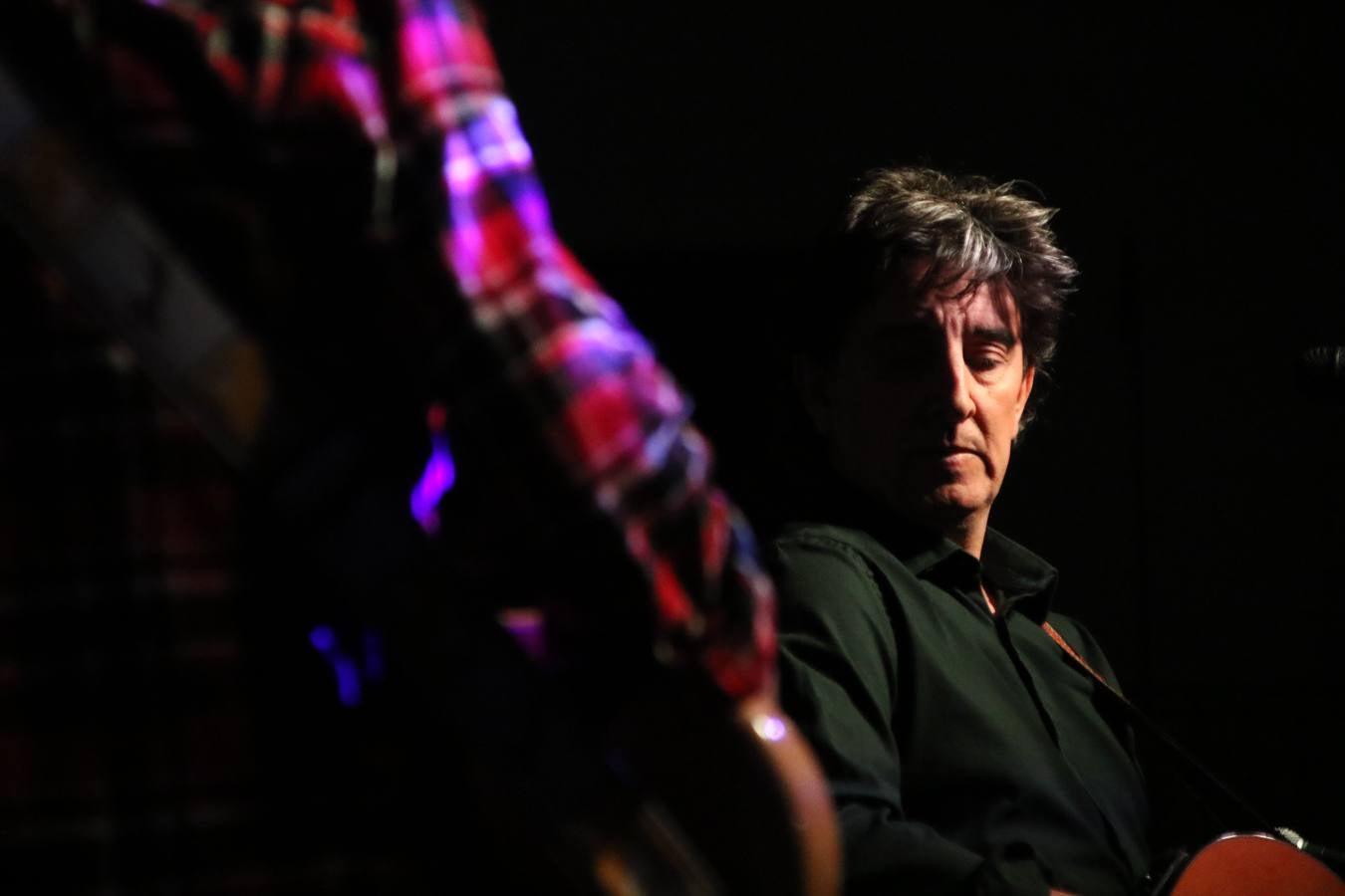 Jerez de los Caballeros celebra la tercera edición de su 'Noche en Blanco' con exposiciones, visitas turísticas, baile, cata de vinos, poesía, conciertos y talleres llenando de ocio, historia y arte diferentes rincones del municipio.