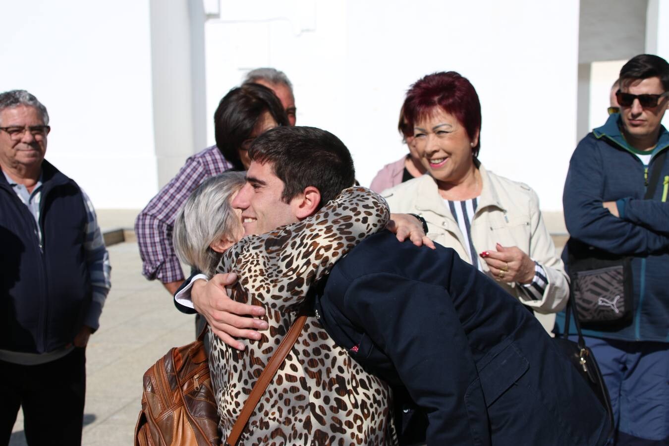 Fotos: Jerez recibe entre aplausos y gritos de &quot;campeón&quot; al atleta Manuel Gómez Lucas