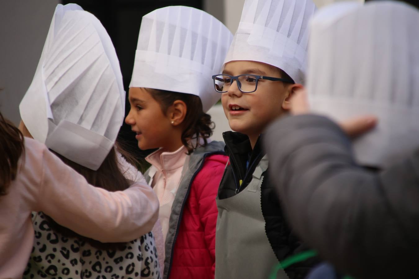 Fotos: Cáritas Parroquial celebra la tercera edición de su 'Tapa Solidaria'