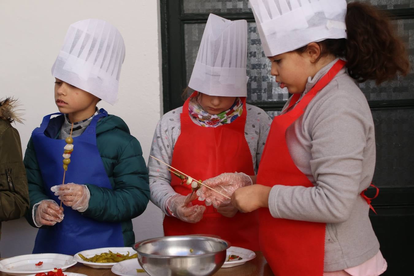 Fotos: Cáritas Parroquial celebra la tercera edición de su 'Tapa Solidaria'