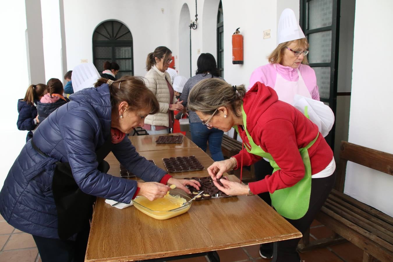Fotos: Cáritas Parroquial celebra la tercera edición de su 'Tapa Solidaria'
