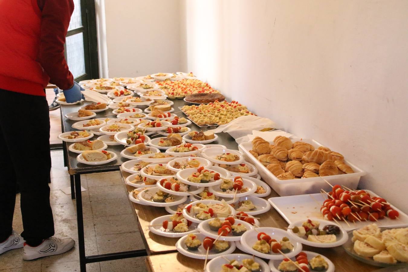 Fotos: Cáritas Parroquial celebra la tercera edición de su 'Tapa Solidaria'