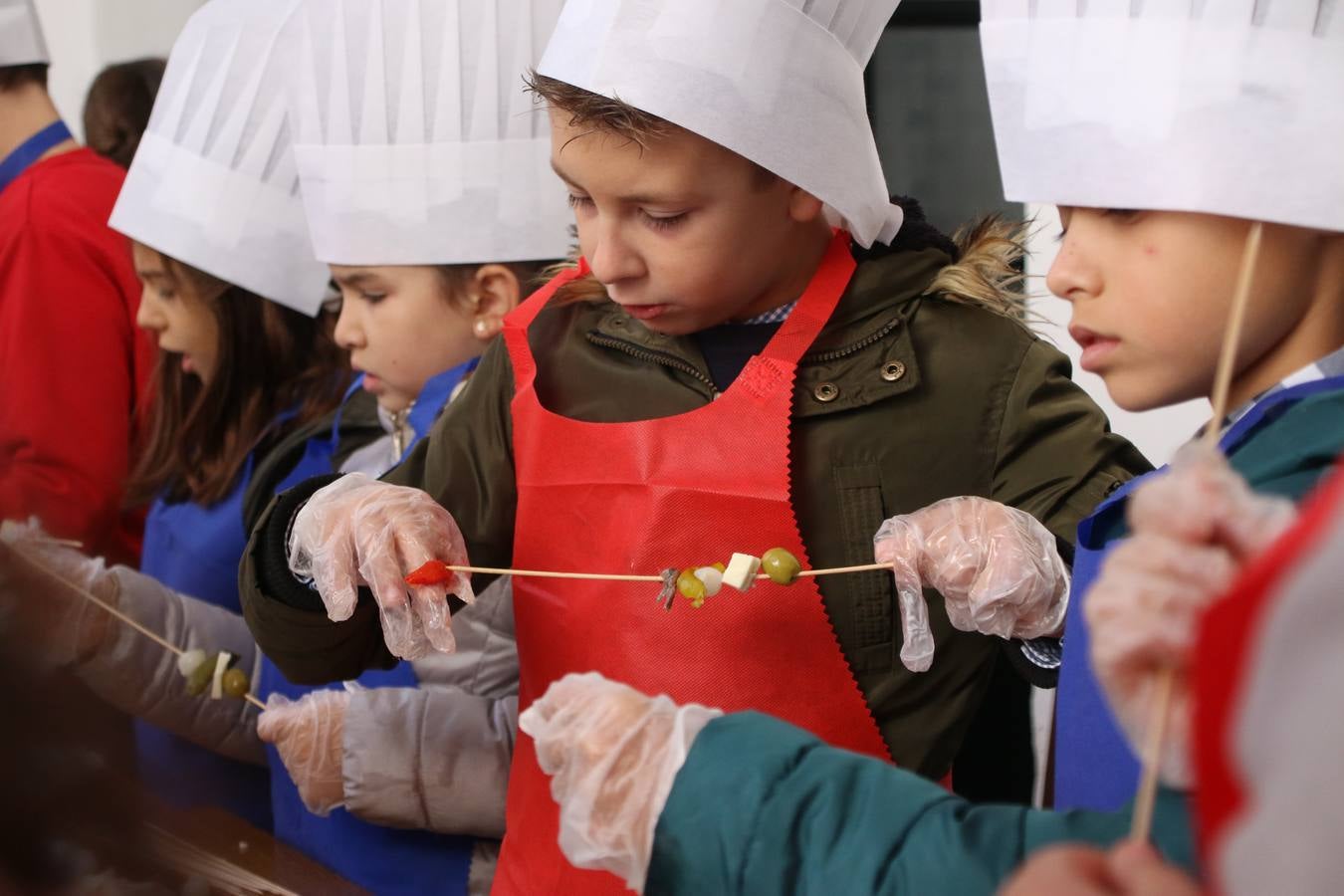 Fotos: Cáritas Parroquial celebra la tercera edición de su 'Tapa Solidaria'