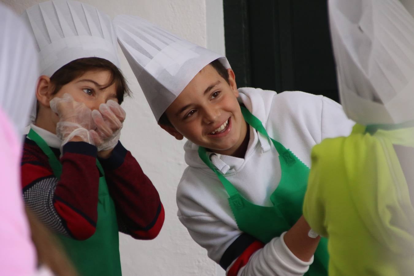 Fotos: Cáritas Parroquial celebra la tercera edición de su 'Tapa Solidaria'