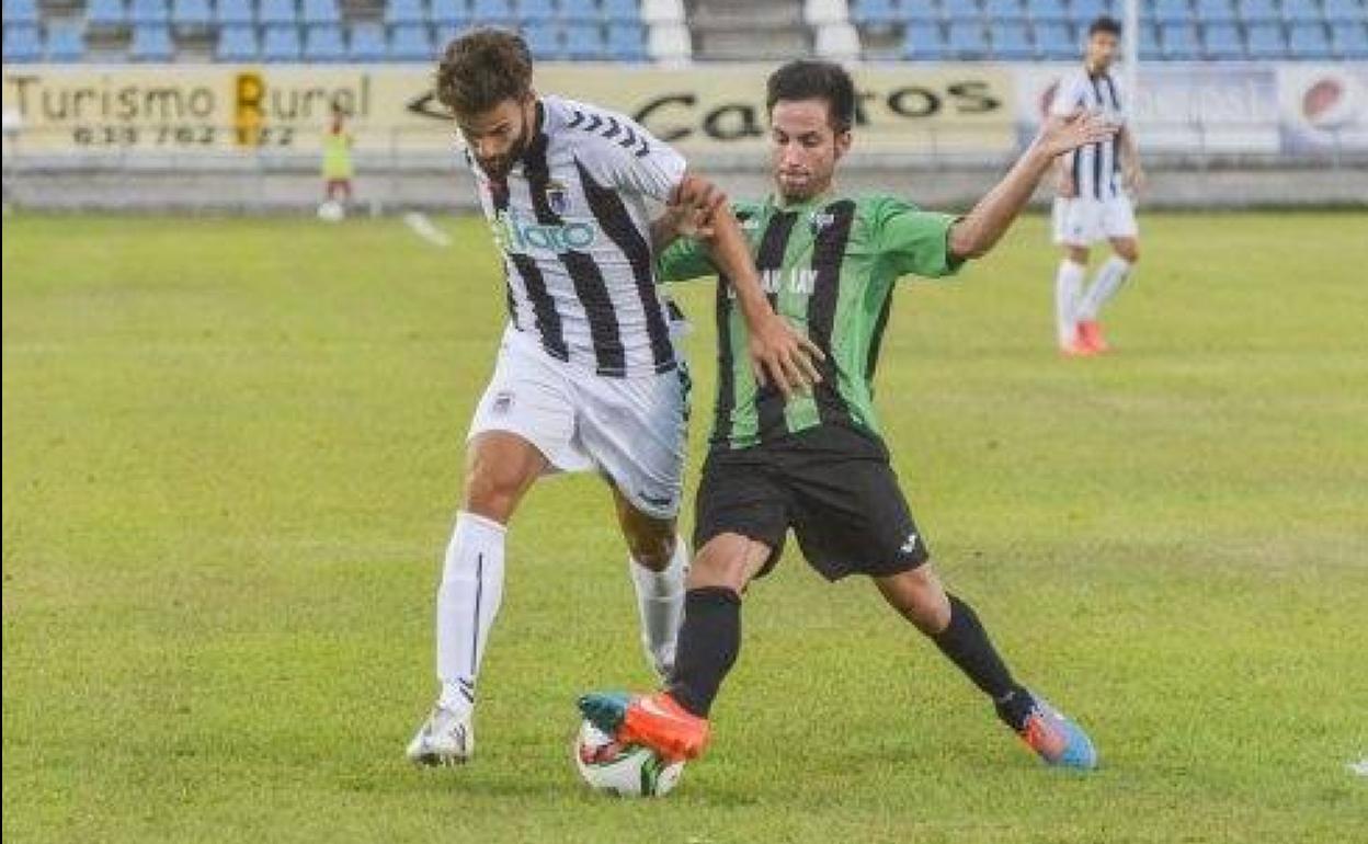 Remontada de eficacia del Jerez ante un Azuaga sin acierto