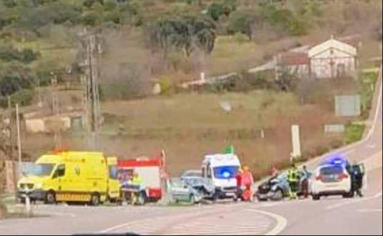 Los equipos de emergencia en el lugar del suceso.