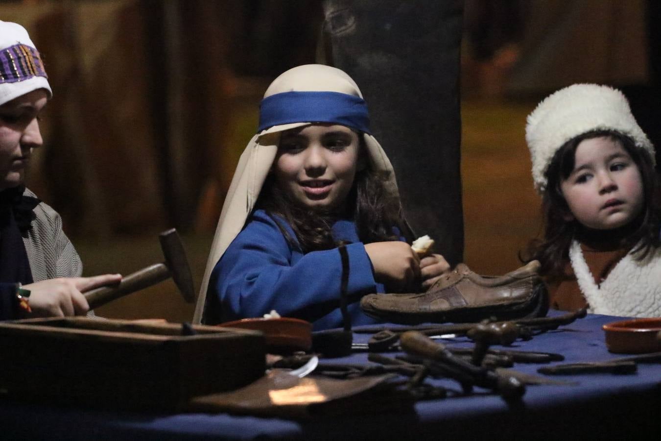 Más de 200 personajes dan vida a este Belén pleno de realismo y tradición.