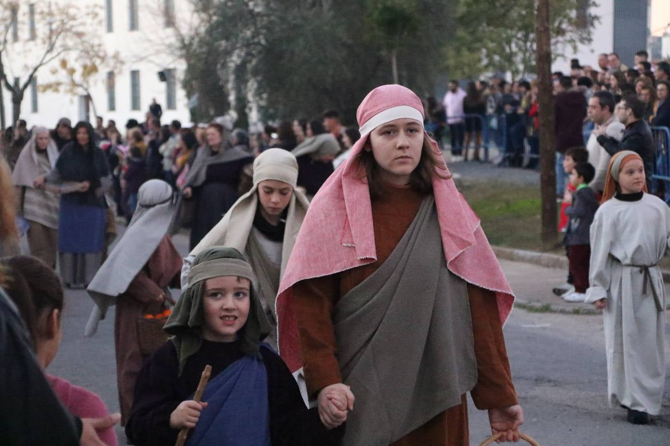 Más de 200 personajes dan vida a este Belén pleno de realismo y tradición.