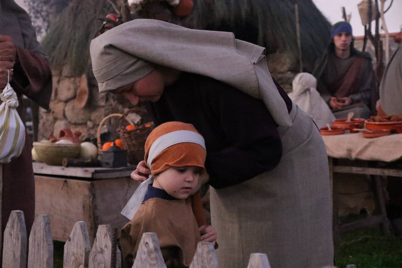 Más de 200 personajes dan vida a este Belén pleno de realismo y tradición.