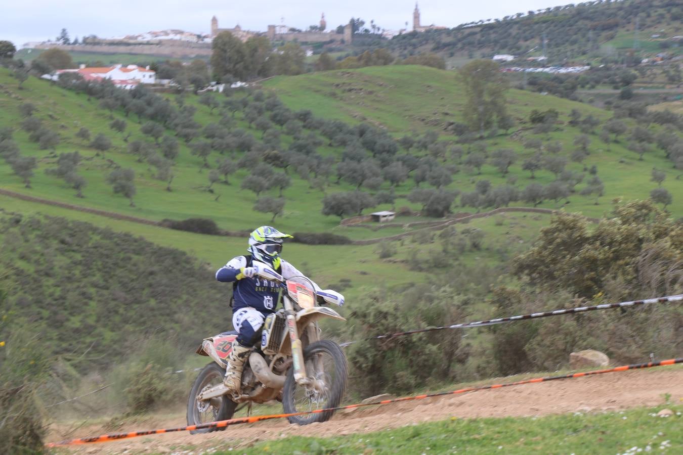 Pilotos en una de las subidas.